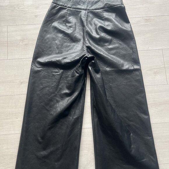 Wilfred Cropped Faux Leather Pants - Picture 3 of 4